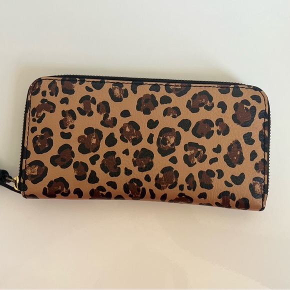 FOSSIL LEOPARD WALLET - Picture 2 of 5